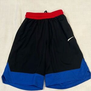 Nike shorts blk/red/blue